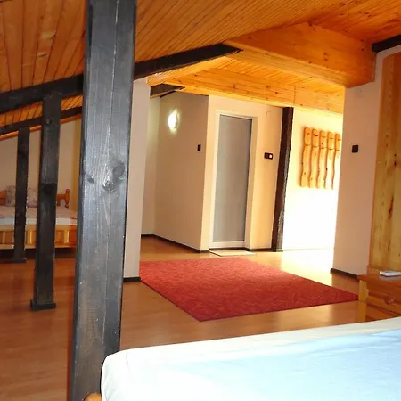 Guest house The House 3*